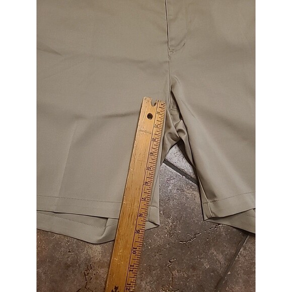 Roundtree & Yorke Performance Shorts 2 Pairs Mens 46B Khaki Work Play Golf Big - Picture 4 of 8